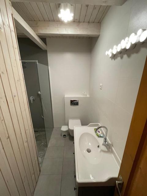 Mezesfeszer Apartman Apartment Cserkut ภายนอก รูปภาพ